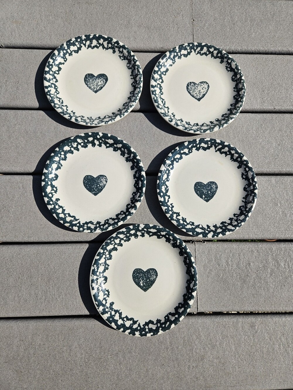 Farmhouse Folk Craft Hearts Tienshan Set of 5 Green Spongeware Salad Plates 7.75